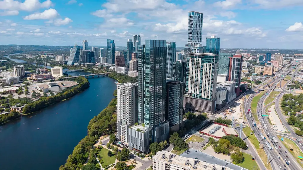 44 East Ave 3305, Austin