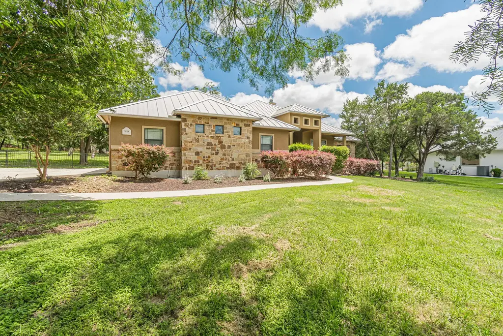 2628 Wolf Lair, New Braunfels