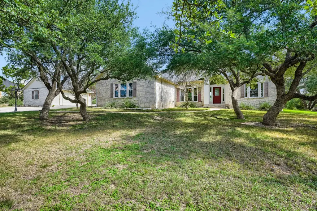 1049 Sunset Canyon Dr S, Dripping Springs