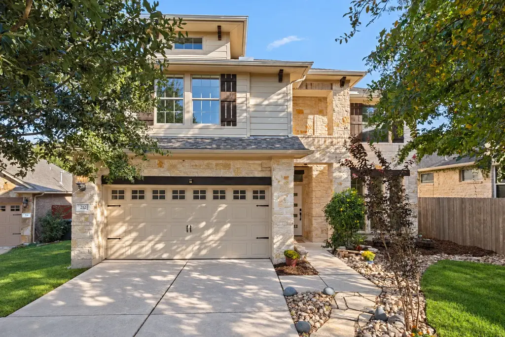 212 Great Circle Cv, Austin