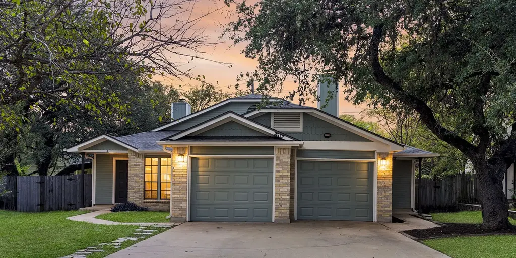 2637 Alcott Ln, Austin