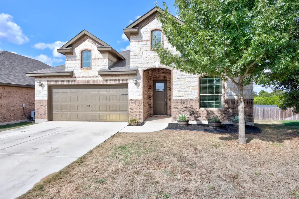 1637 Desmond St, Leander