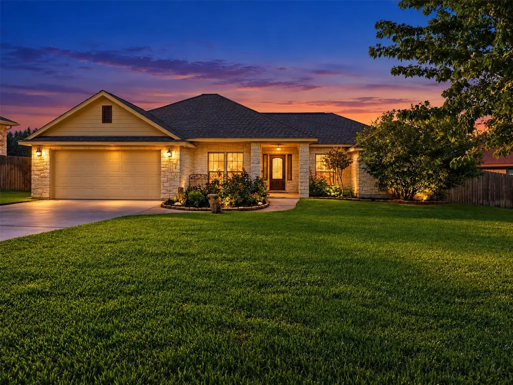 1307 Adam Ave, Burnet