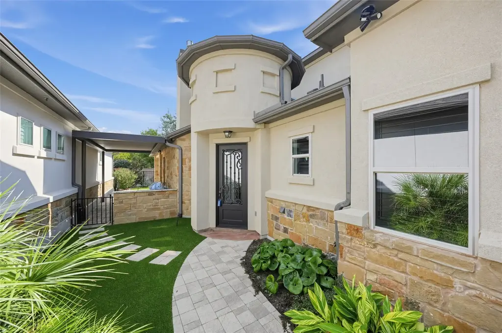 317 Skyflower Dr Gh-138, Georgetown