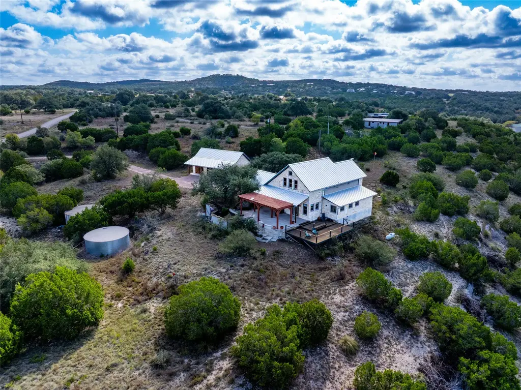 685 Hidden Creek Dr, Dripping Springs