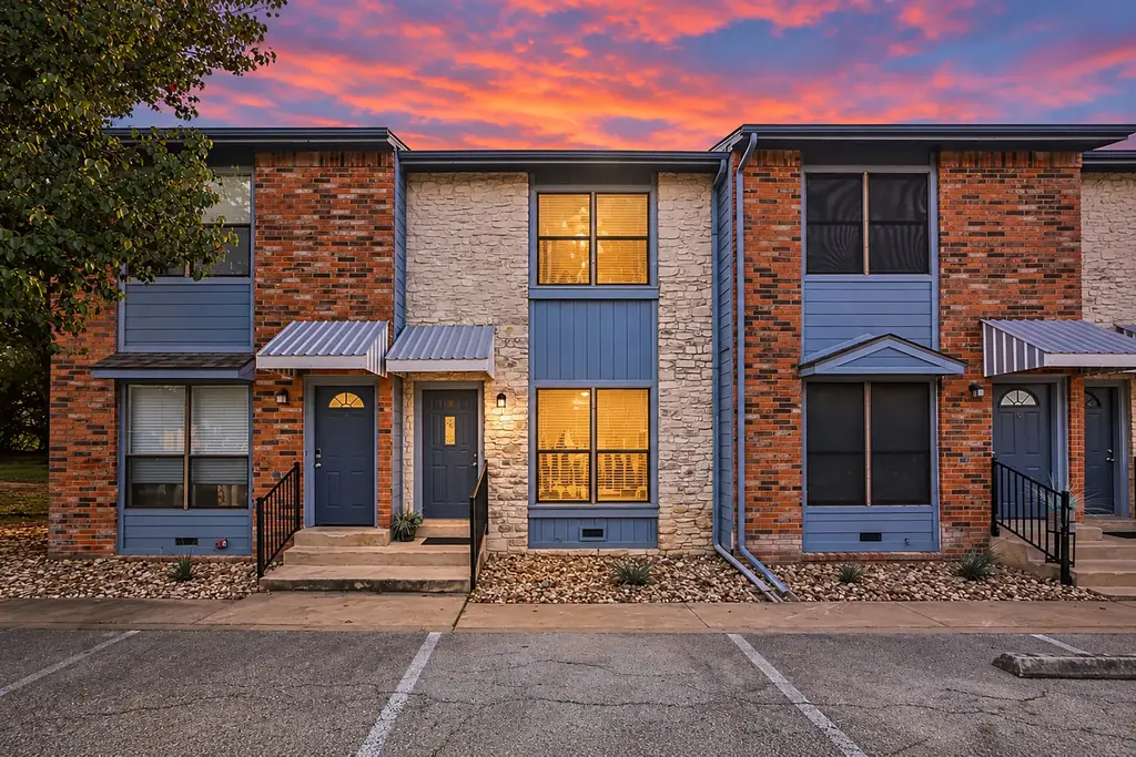 3008 Whisper Oaks Ln B, Georgetown