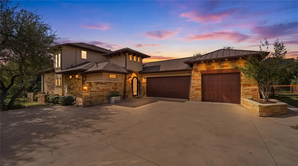 755 Ranchers Club Ln, Driftwood