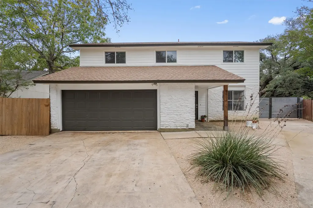 3002 Leaf Ln, Austin