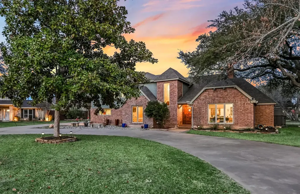 1801 Sun Lake, Round Rock