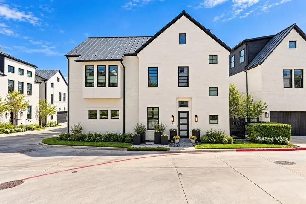 1719 Spyglass Dr 6, Austin