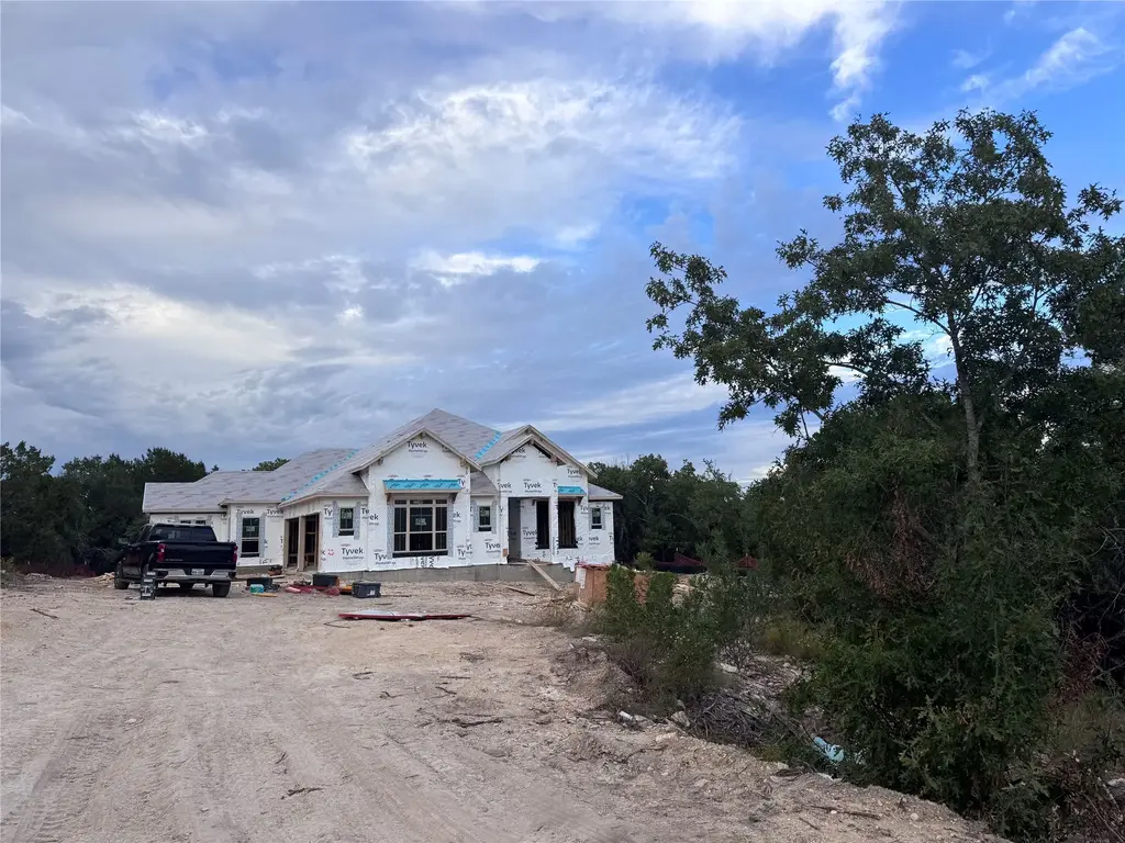708 Wonderstruck, Liberty Hill