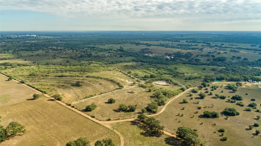 1116 Earl Williams Rd, Cuero