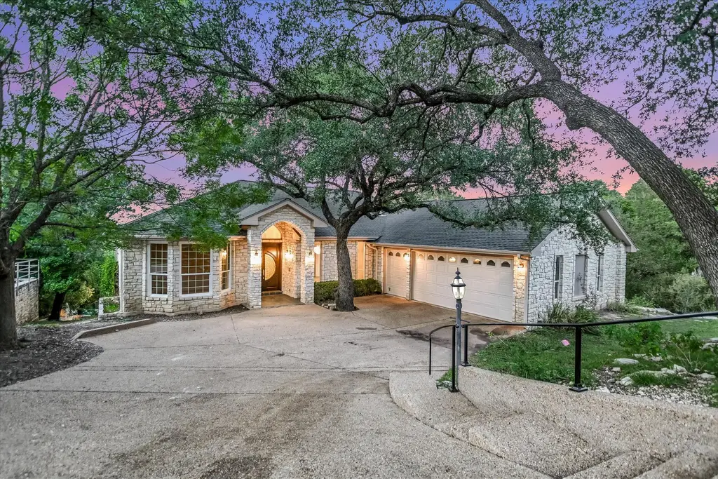 103 Highlander St, Lakeway