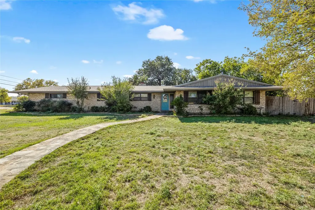 1401 Brazos St, Marble Falls