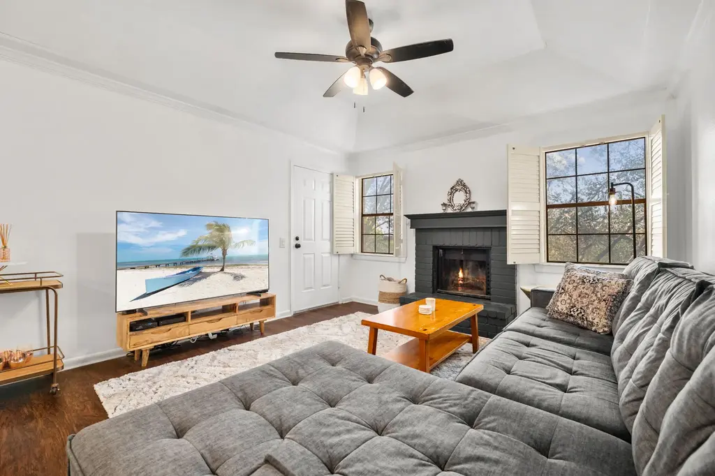 8415 Fredericksburg Rd 907, San Antonio