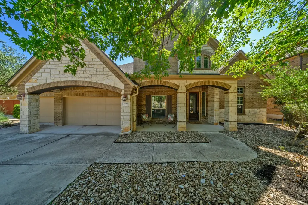 5705 Lipan Apache Bnd, Austin