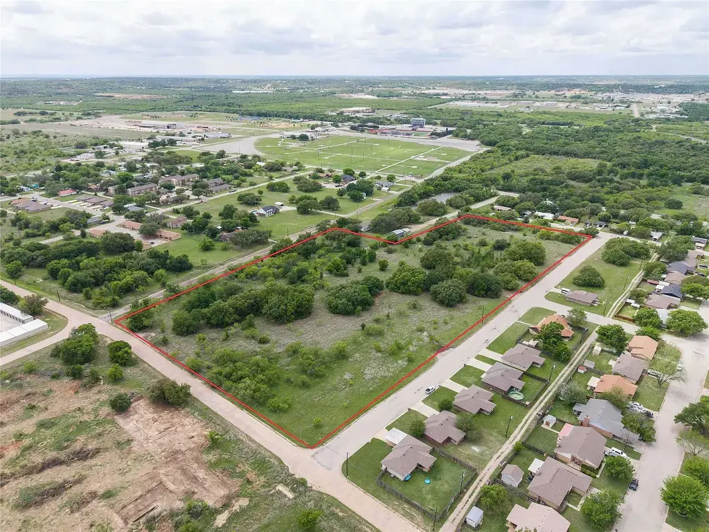 2103 Mustang Dr, Brownwood