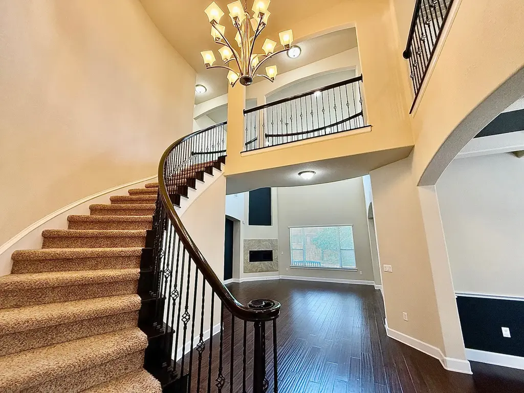 9605 Brians Path, Austin