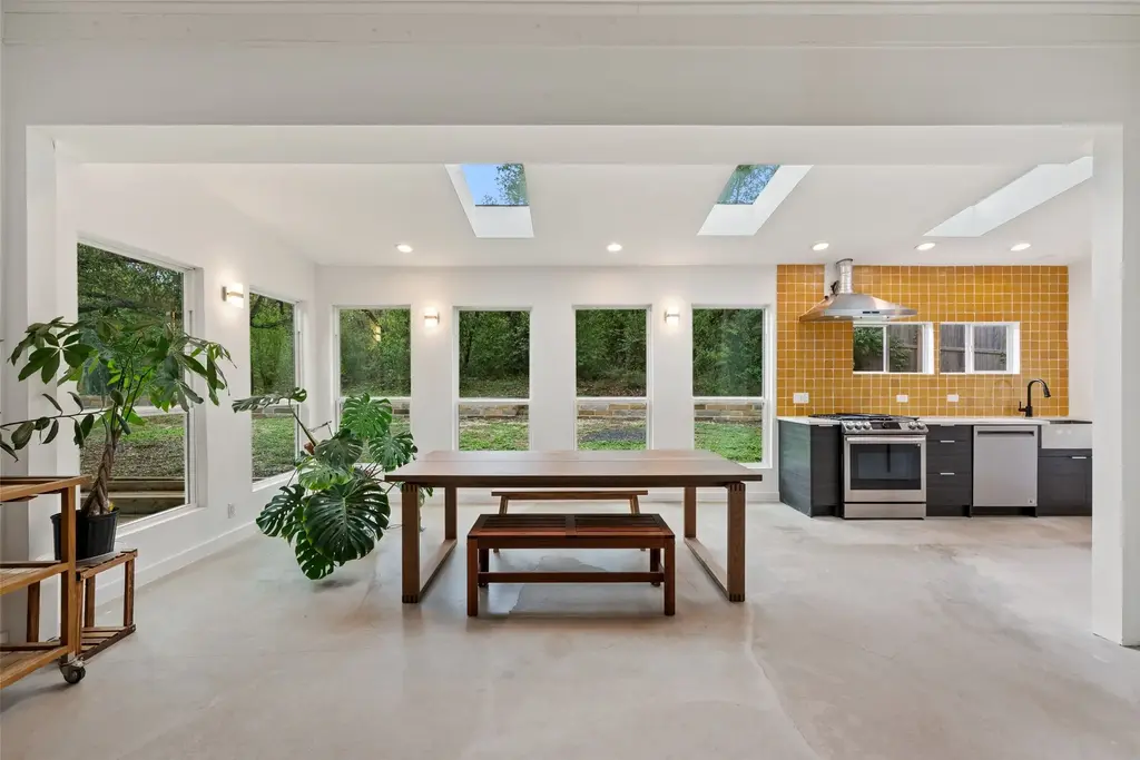 7705 Mowinkle Cv, Austin