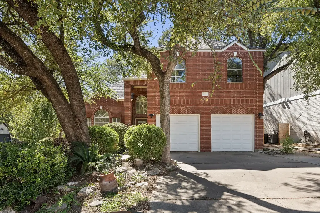 2225 Parkland Cv, Round Rock