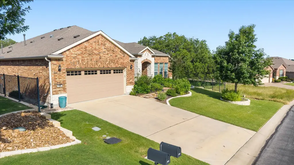 205 Old Blue Mountain Ln, Georgetown