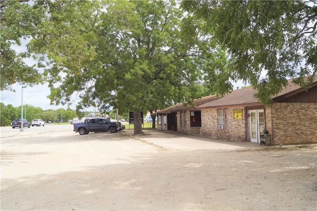 310 W Highway 290 Highway W A & D, Elgin