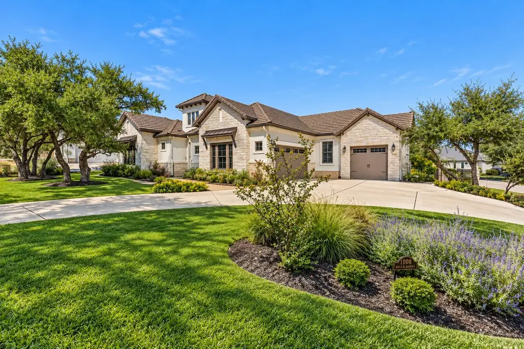 1009 Flint Ridge Trl, Georgetown