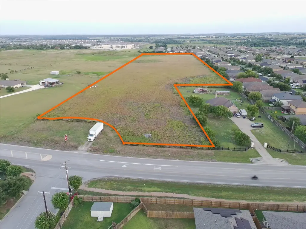 1100 County Road 313, Jarrell