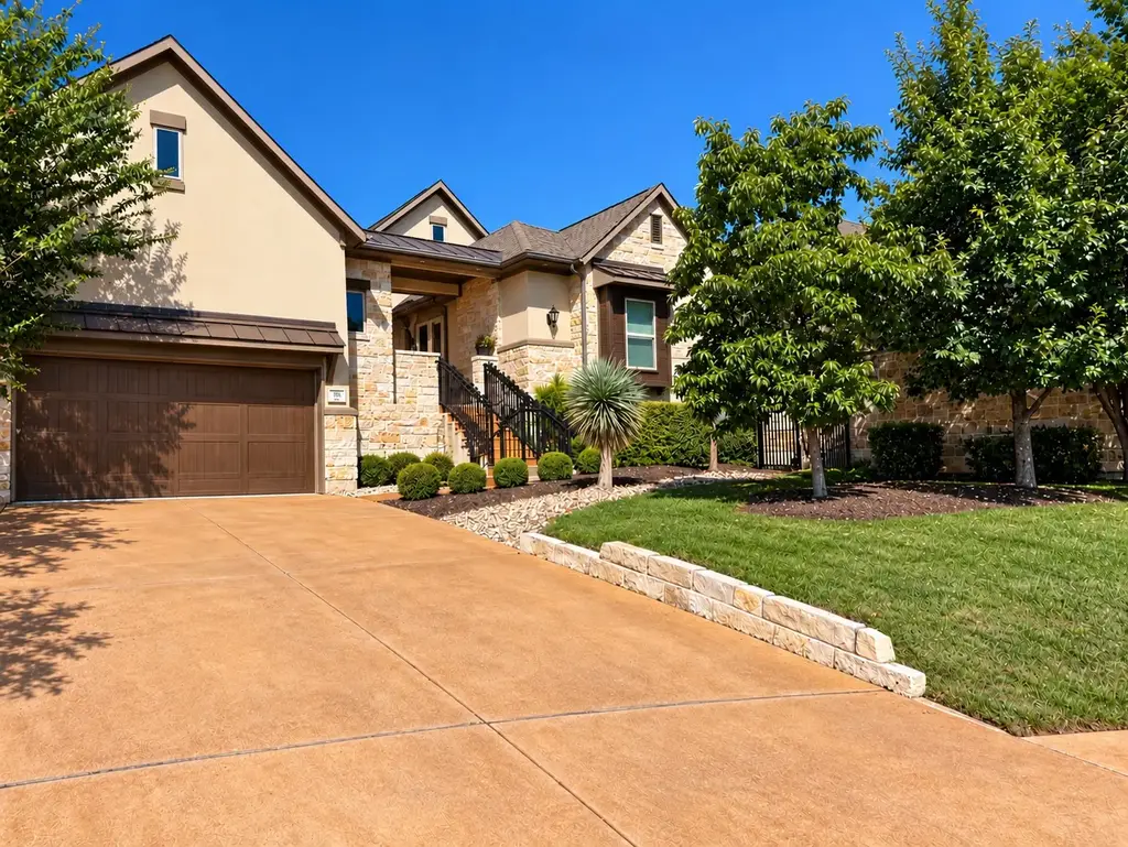 106 Grant Cannon Ln, Lakeway