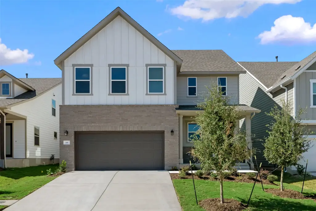 118 Crater Lake Dr, Dripping Springs