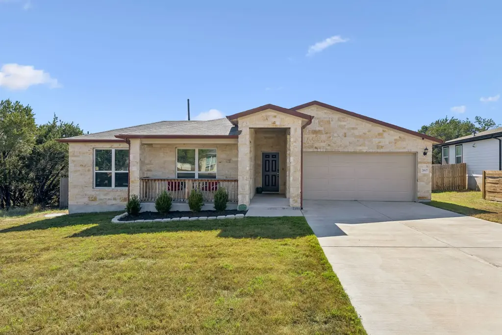 21607 Oregon Ln, Lago Vista