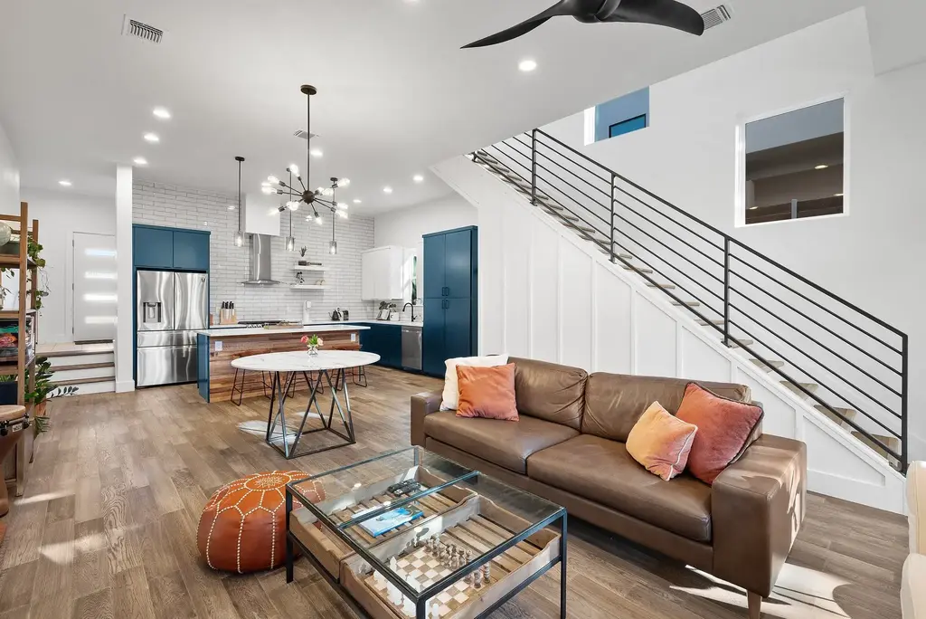 4400 Mount Vernon Dr A, Austin