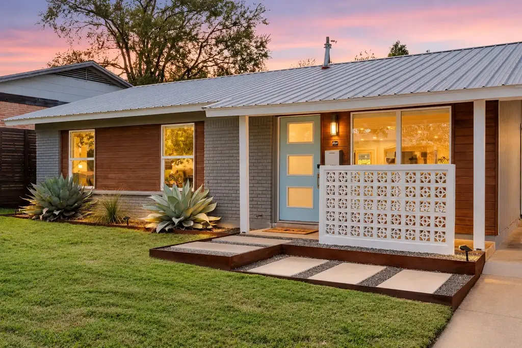 2704 Little John Ln, Austin