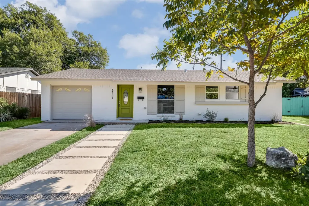 8503 Stillwood Ln, Austin