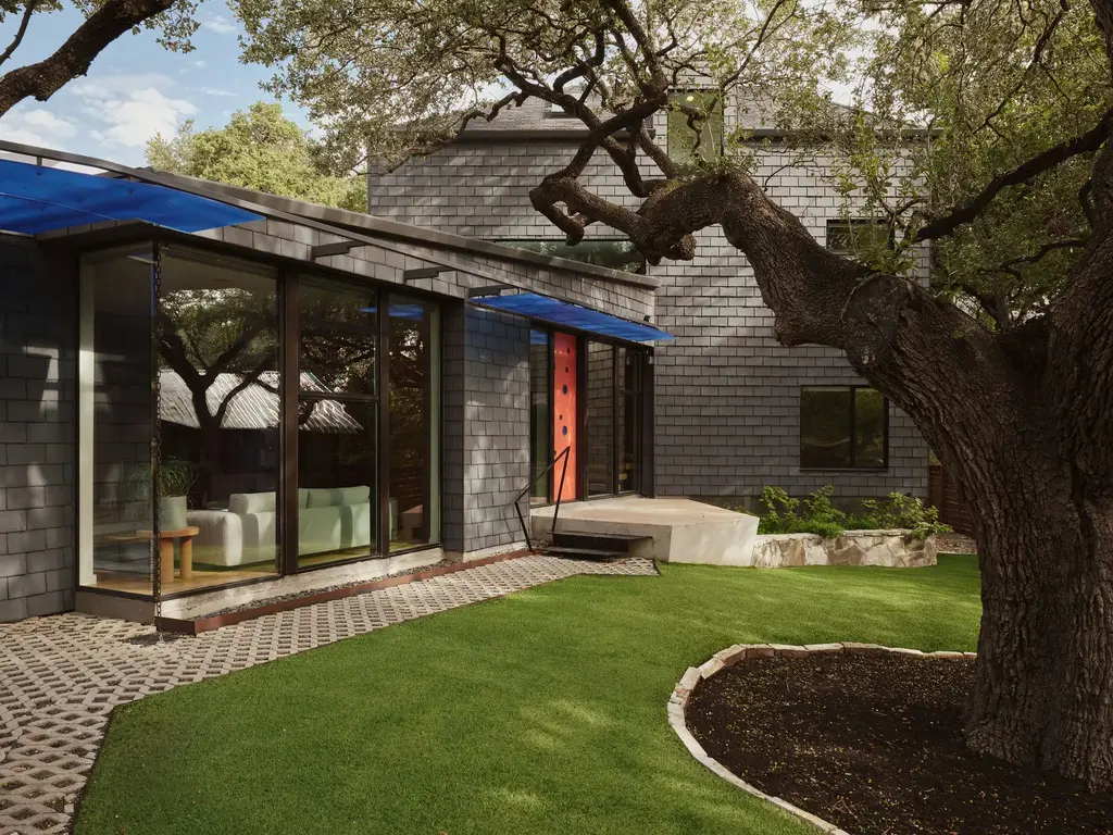 504 E Annie St, Austin