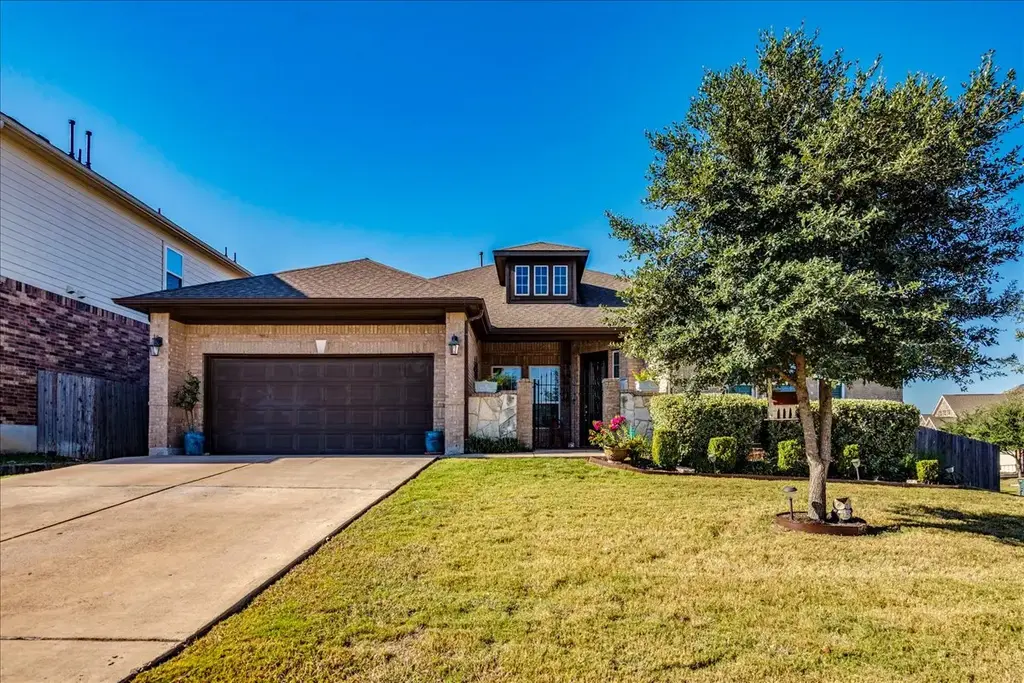 422 Betony Loop, Buda