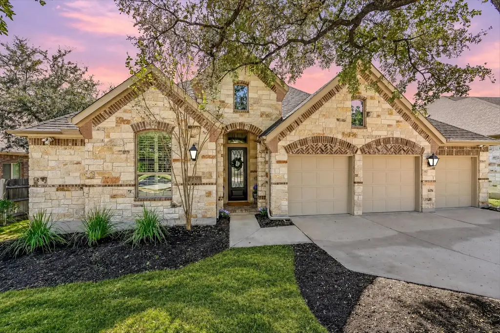 300 Sand Hills Ln, Austin