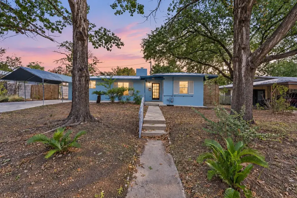1704 Giles St, Austin