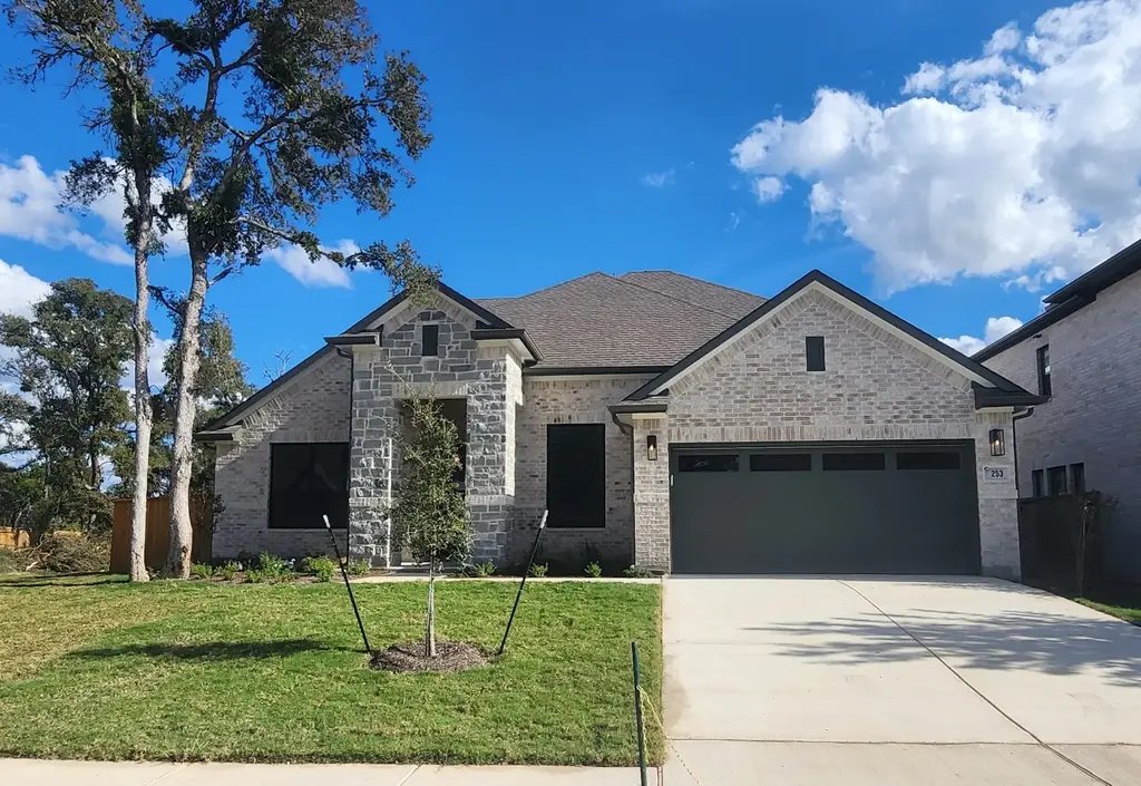 253 Lily Pad Ln, Kyle