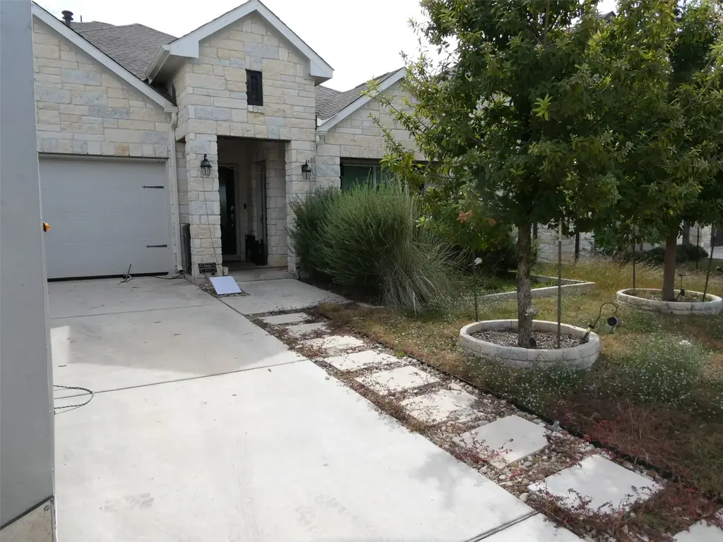 512 Panzano Dr, Georgetown