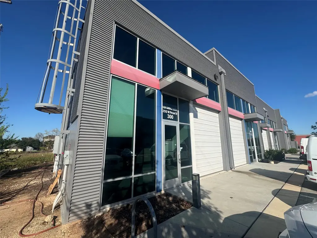 2512 W Pecan St 300, Pflugerville