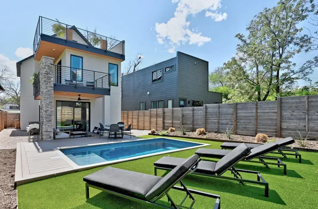 2510 E 4th St 2, Austin