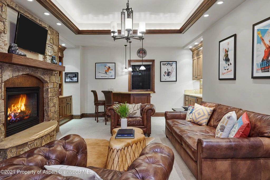 22 of 35 - 1232 Mountain View Drive B, Aspen, CO