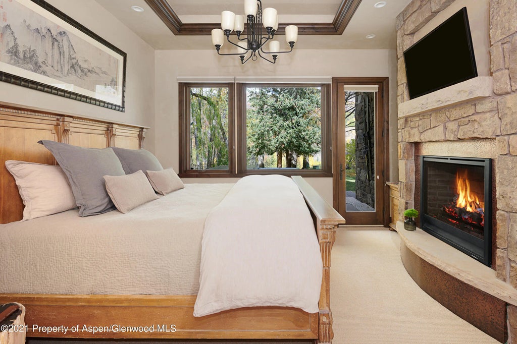 24 of 35 - 1232 Mountain View Drive B, Aspen, CO