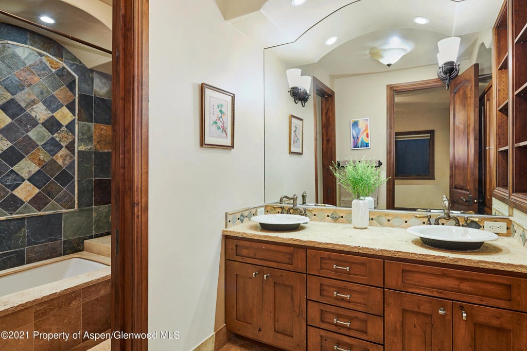 29 of 35 - 1232 Mountain View Drive B, Aspen, CO