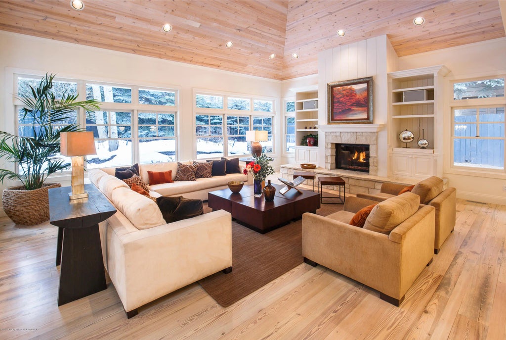 5 of 20 - 907 Waters Avenue, Aspen, CO