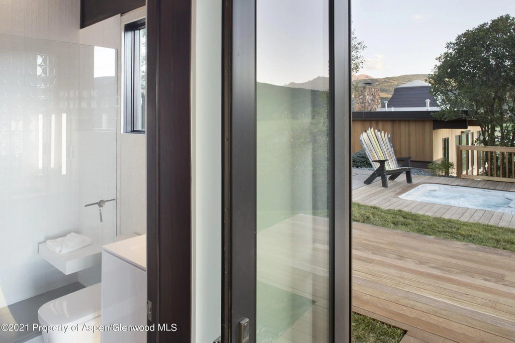 37 of 52 - 2116 Mclain Flats Road, Aspen, CO