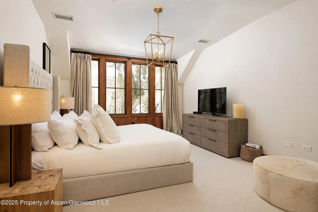 18 of 35 - 58 Exhibition Lane, Aspen, CO