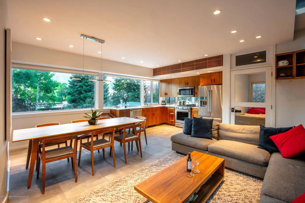 6 of 22 - 623 S Monarch Street Unit: A, Aspen, CO
