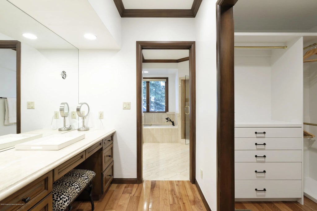 15 of 35 - 207 N Second Street, Aspen, CO